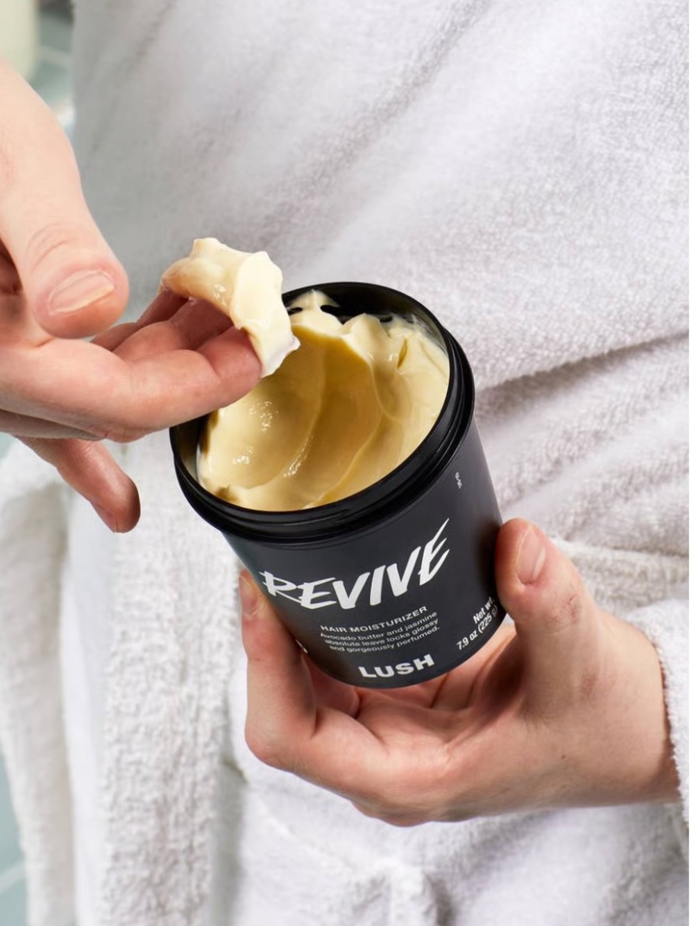 Lush Revive Hair Moisturizer- Vegan & Cruelty Free π°πNote- this is the mini - Picture 2 of 4